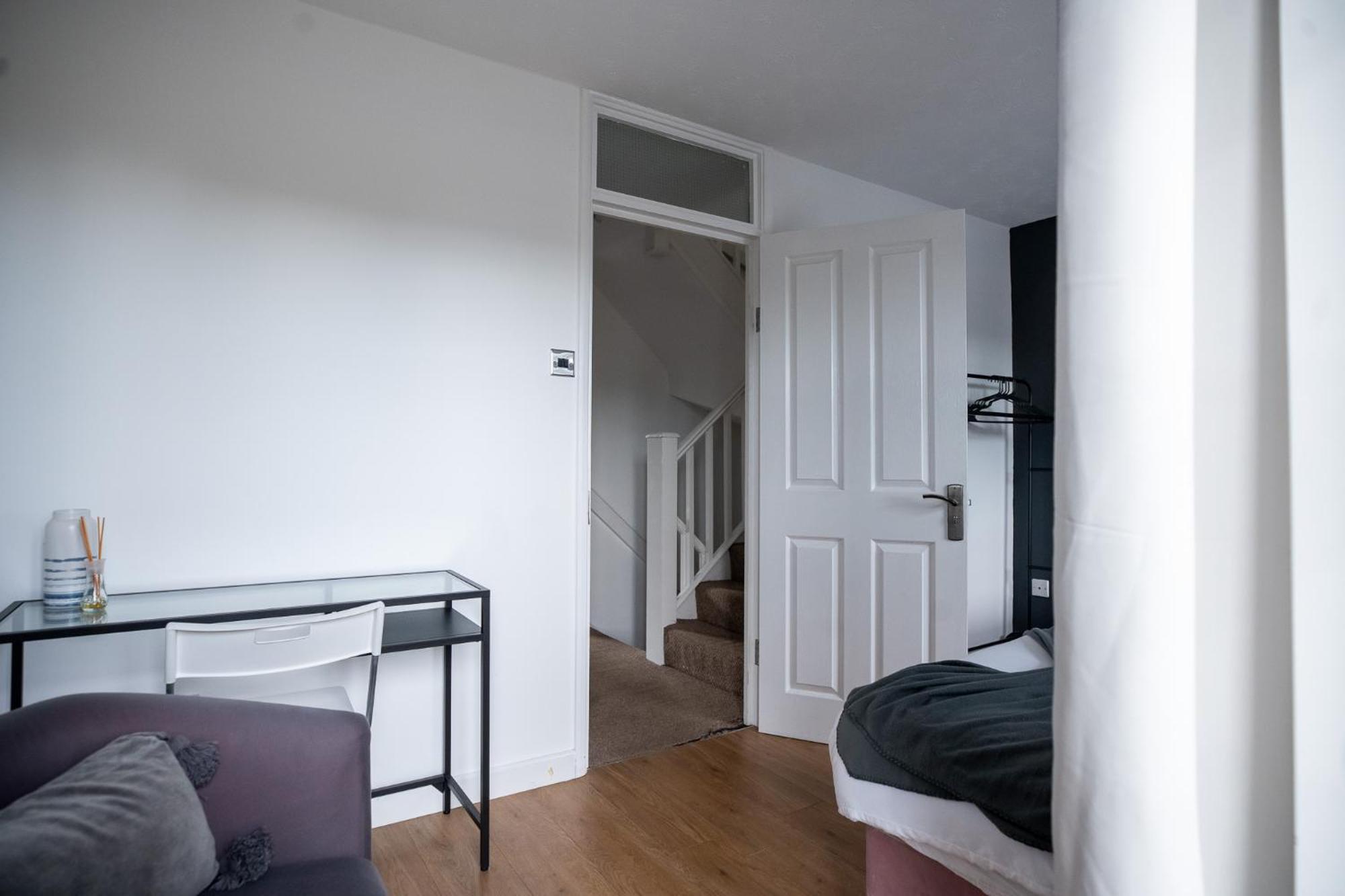 Casa vacanze Stunning Wharf View 4 Bed Free Parking *